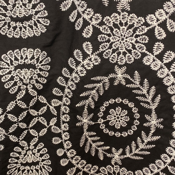 ASOS Embroidered Top Size 4 - Picture 3 of 3